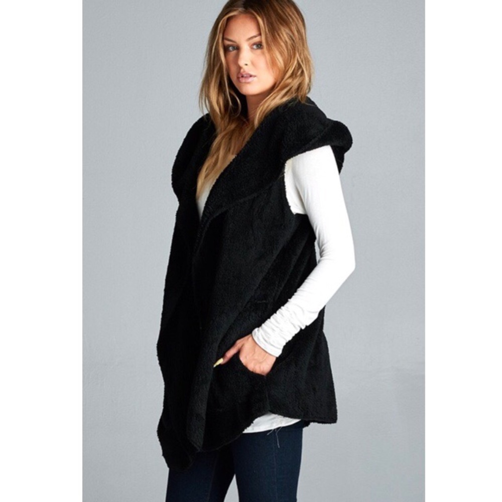 Last 1! 🌟Faux Fur Plush Hoodie Vest - Picture 2 of 3